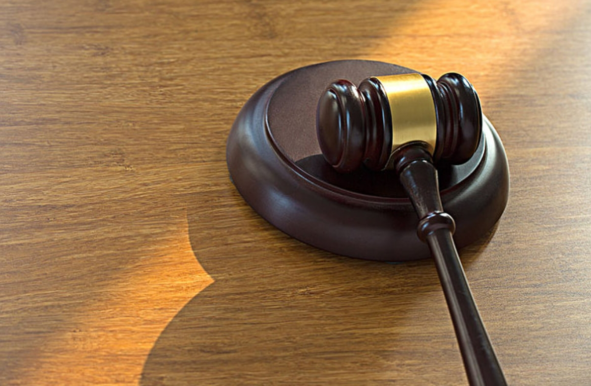 双良节能主力净流出2992.46万元，正被调查或还面临受损股民索赔